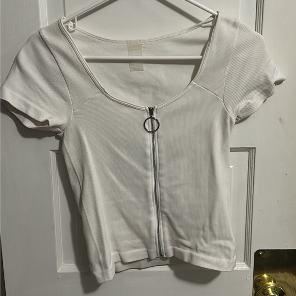 Crop top zip up.